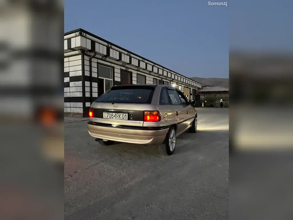 Opel Astra F