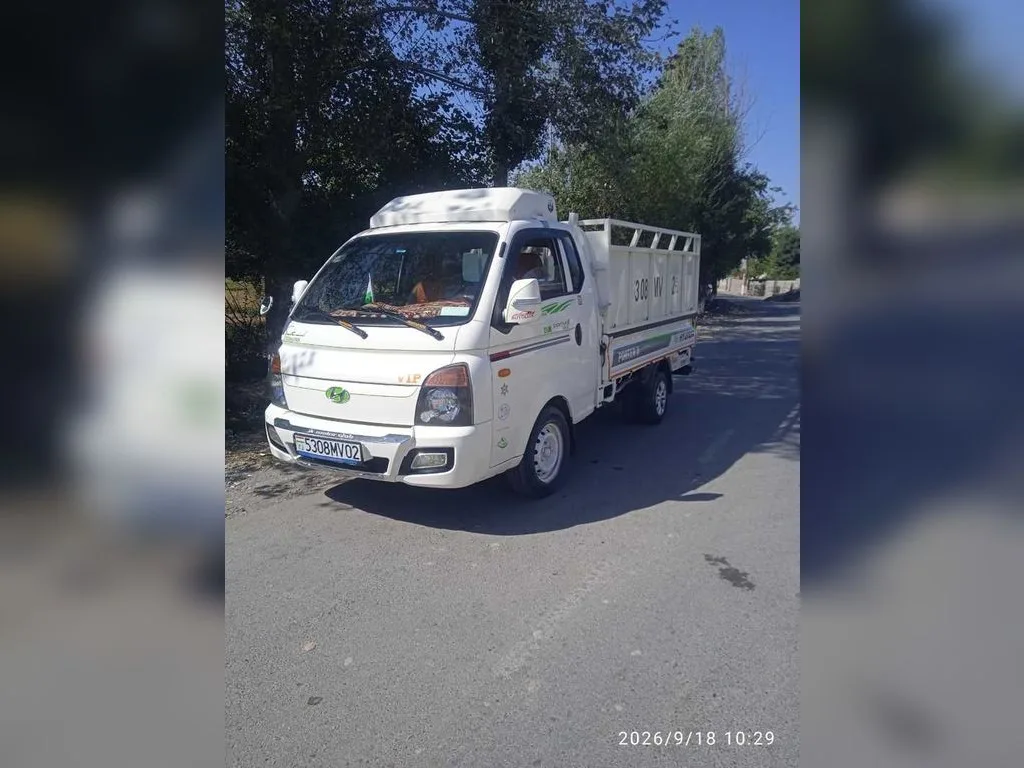 Бортовой автомобиль Hyundai Porter II