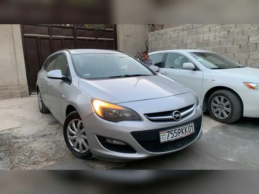 Opel Astra J