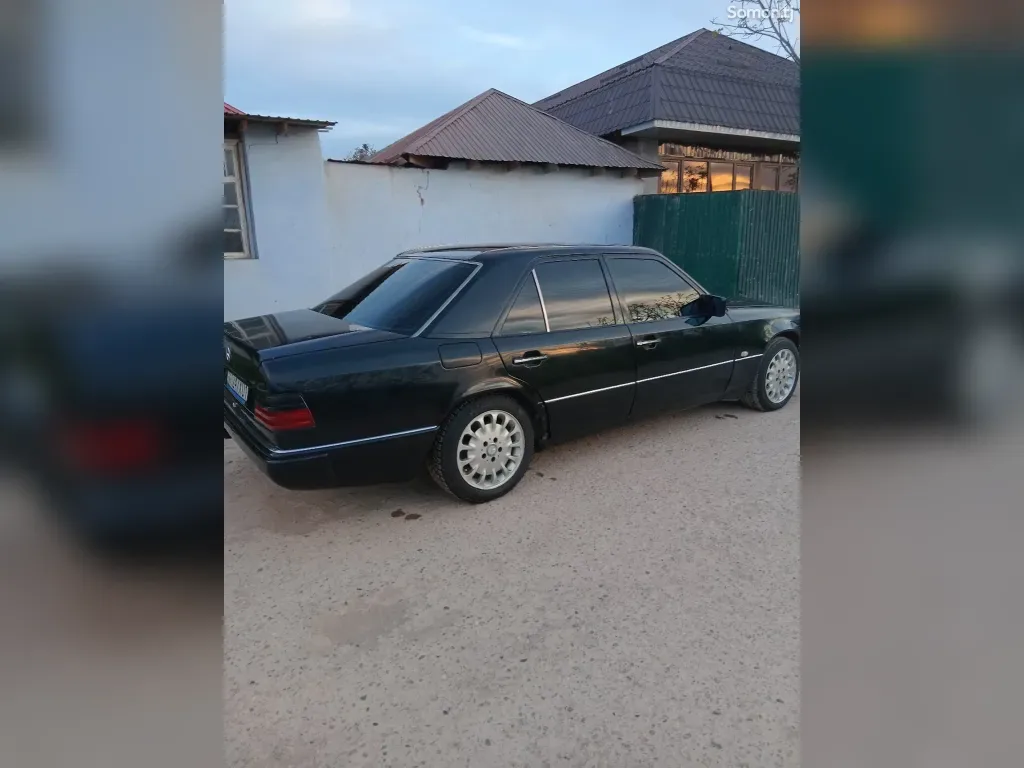 Mercedes-Benz W124