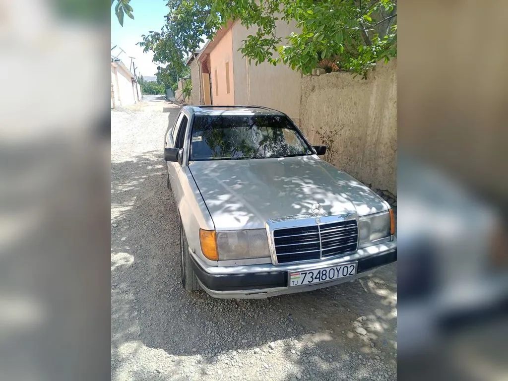 Mercedes-Benz W124