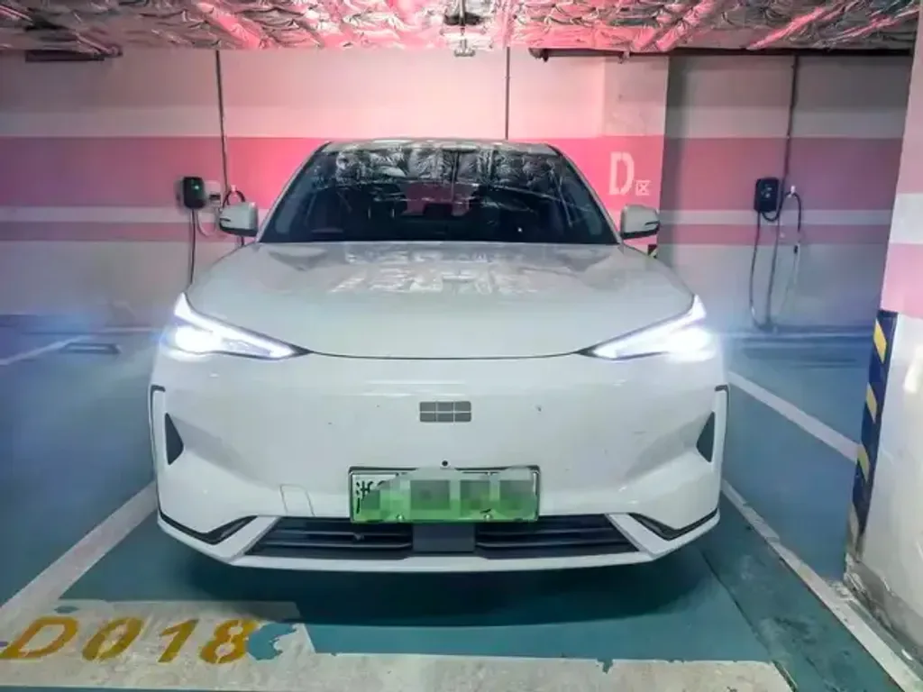 Geely Galaxy E5