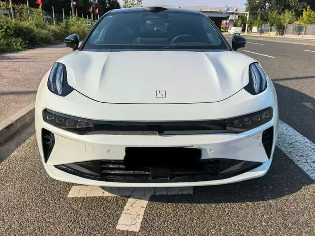 Zeekr 001