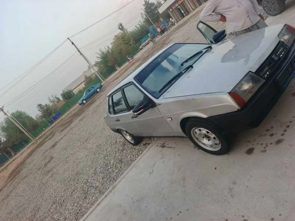 Lada 21099