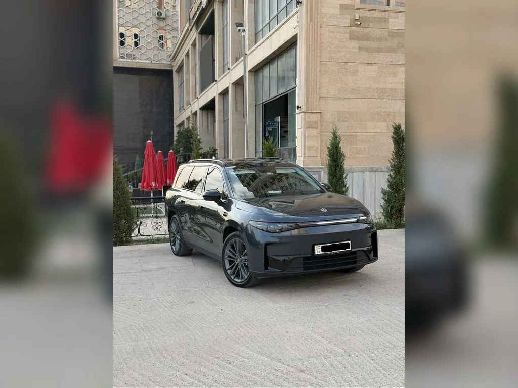 Leapmotor C16