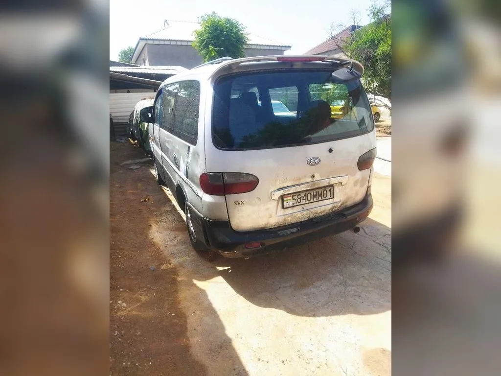 Hyundai Staria