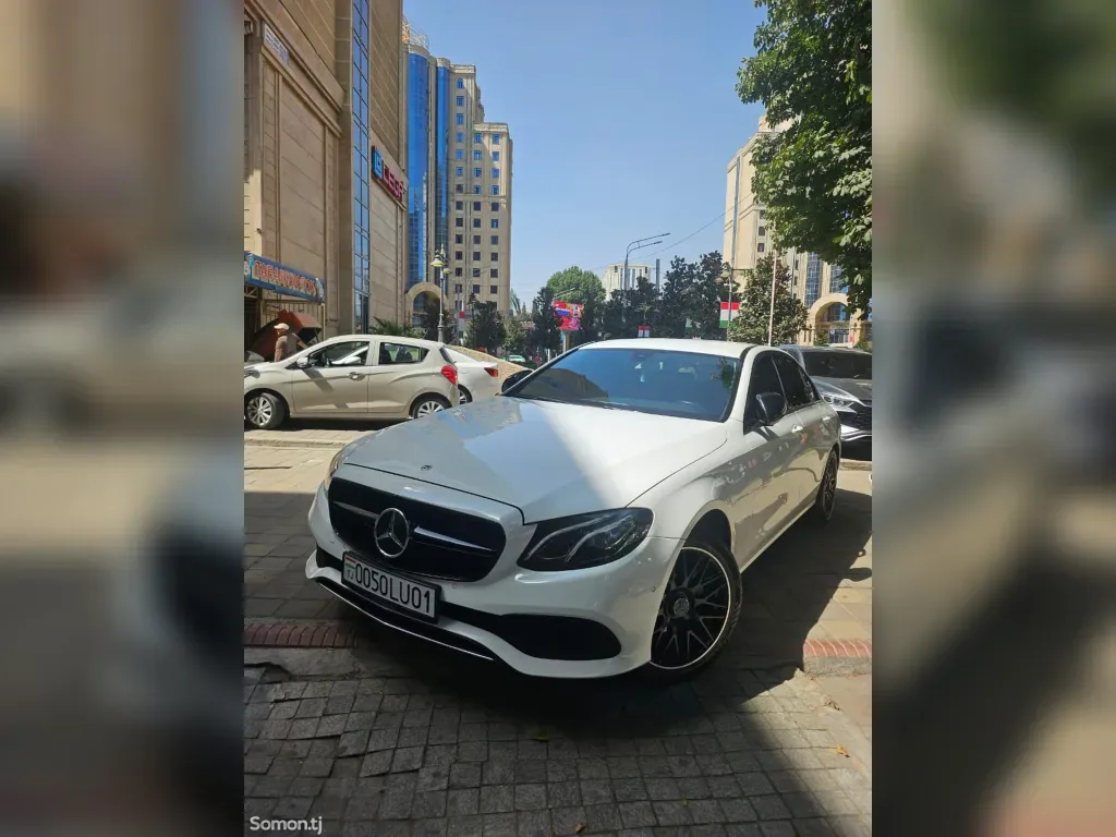 Mercedes-Benz E-Class