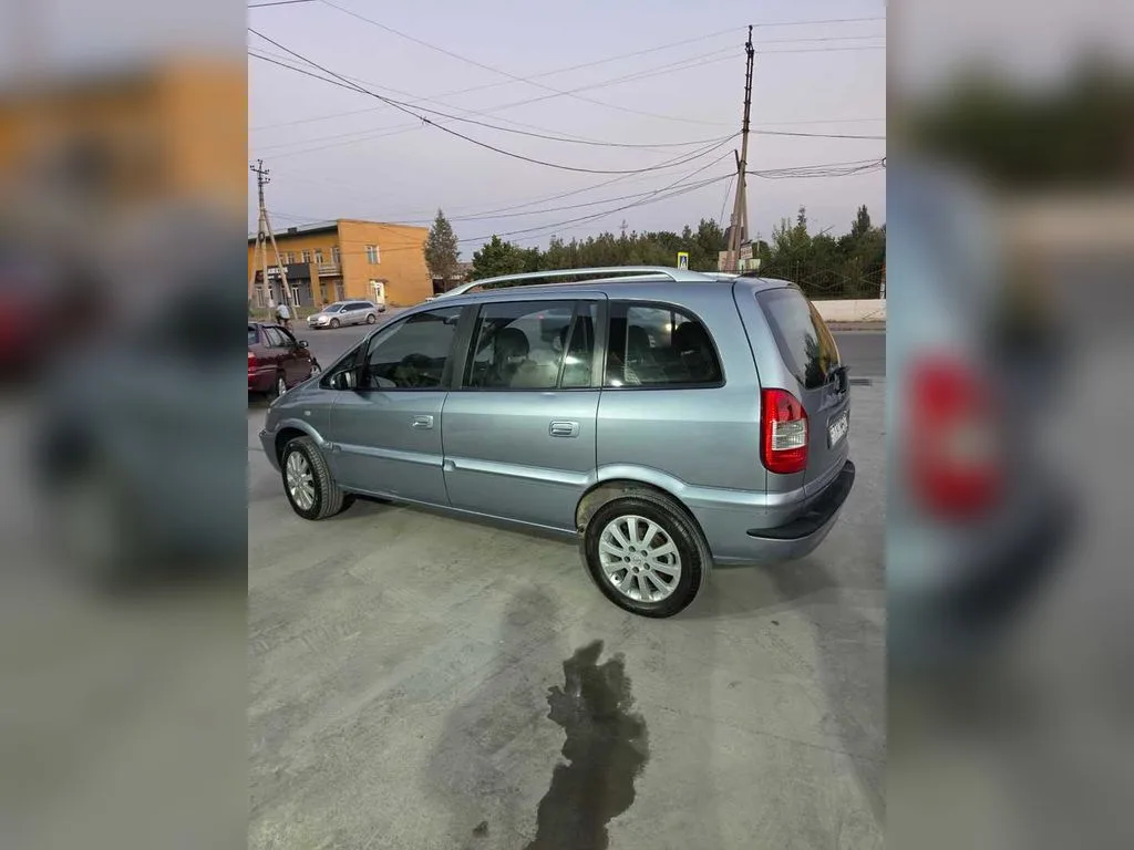 Opel Zafira