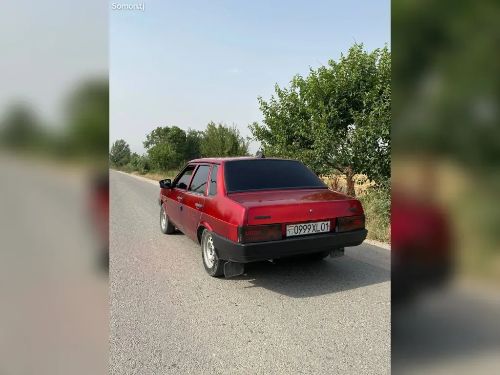 Lada 21099