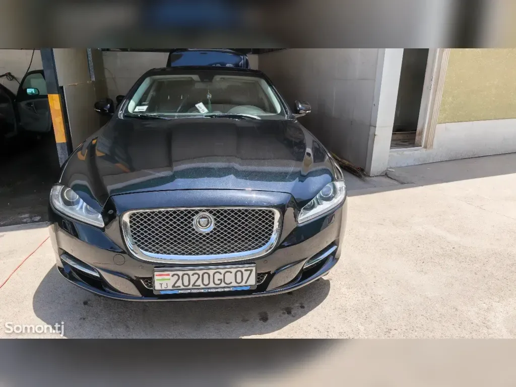 Jaguar автомобили Jaguar