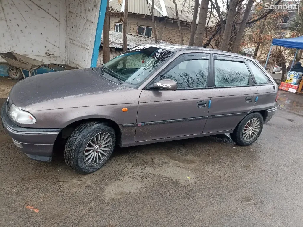 Opel Astra F