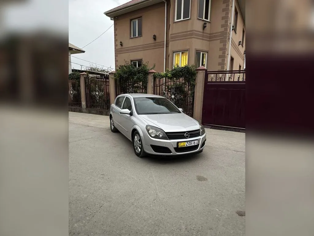 Opel Astra H