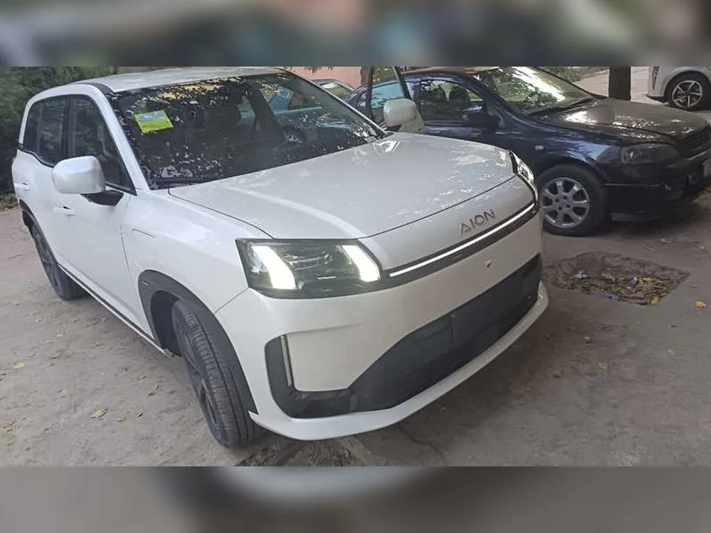 GAC Aion V