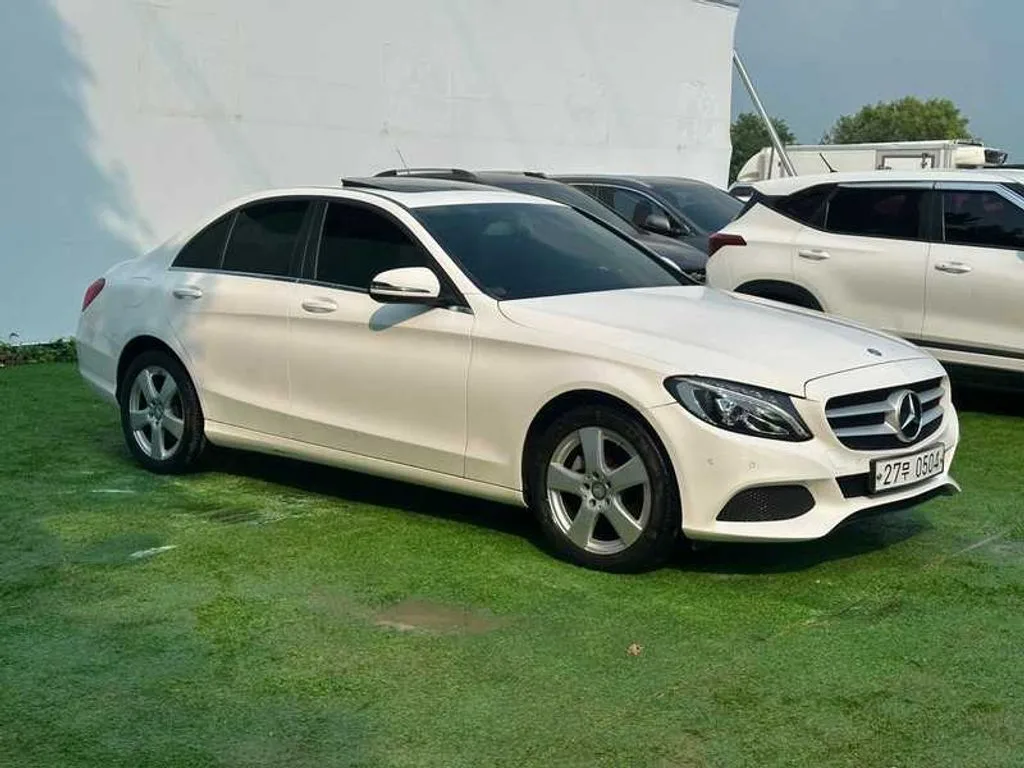 Mercedes-Benz C-Class