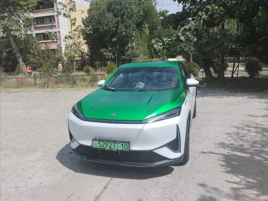 Dongfeng L7