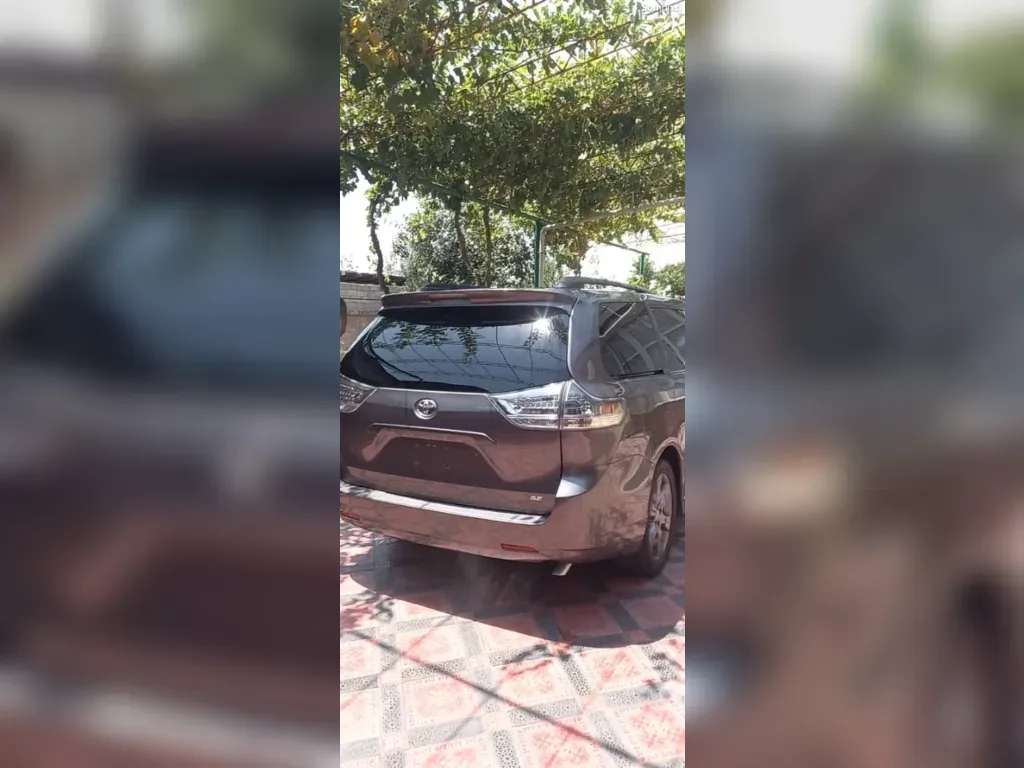 Toyota Sienna