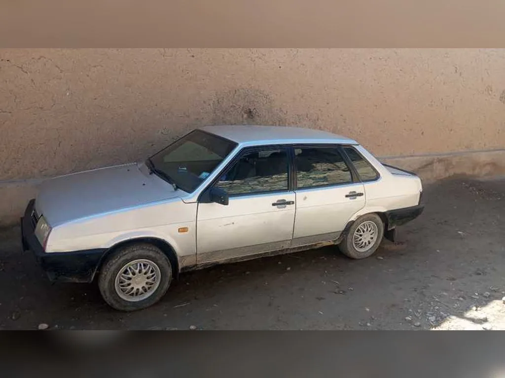 Lada 21099
