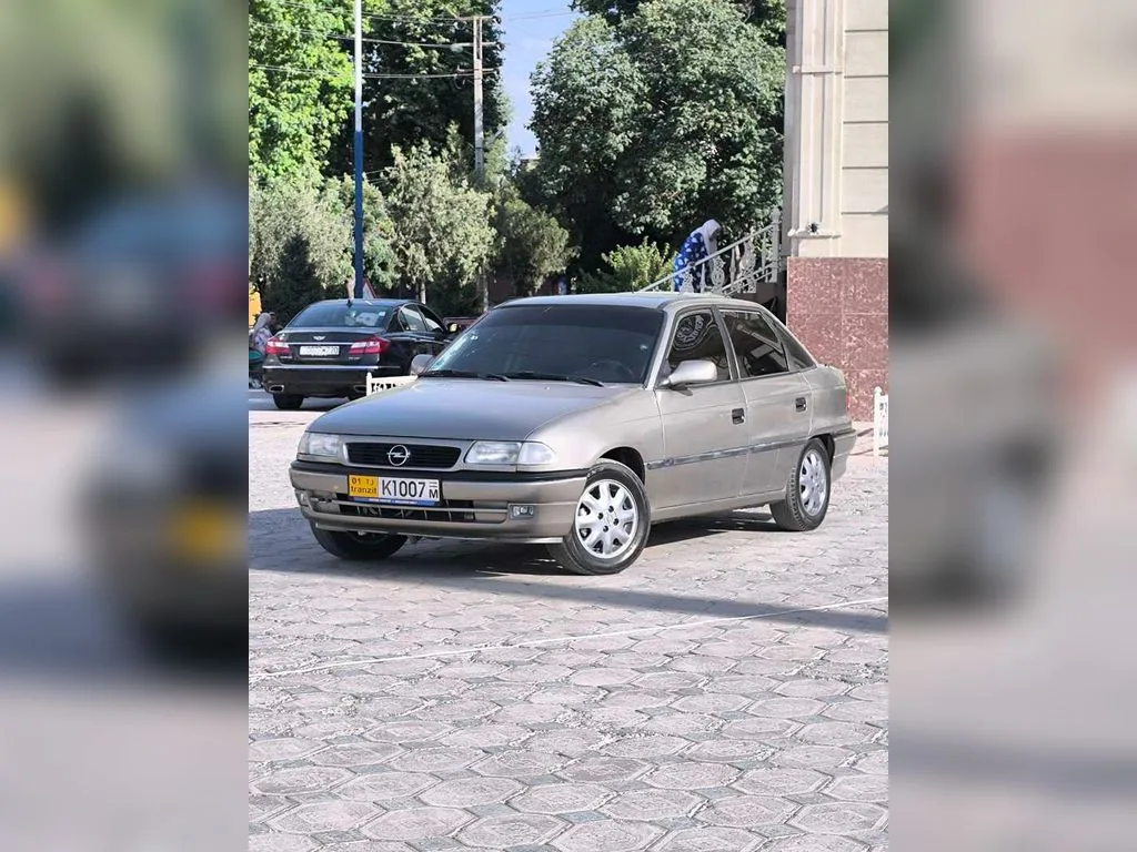 Opel Astra F