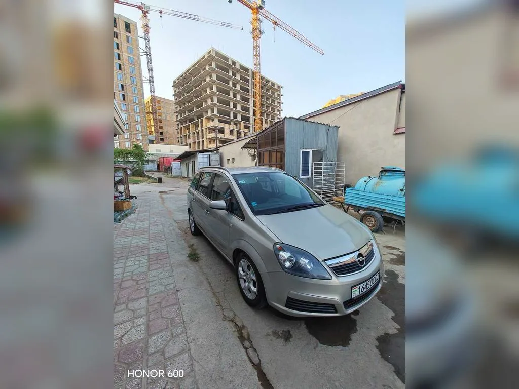 Opel Zafira