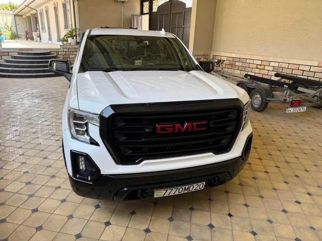 GMC Sierra