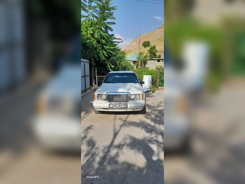 Mercedes-Benz W124