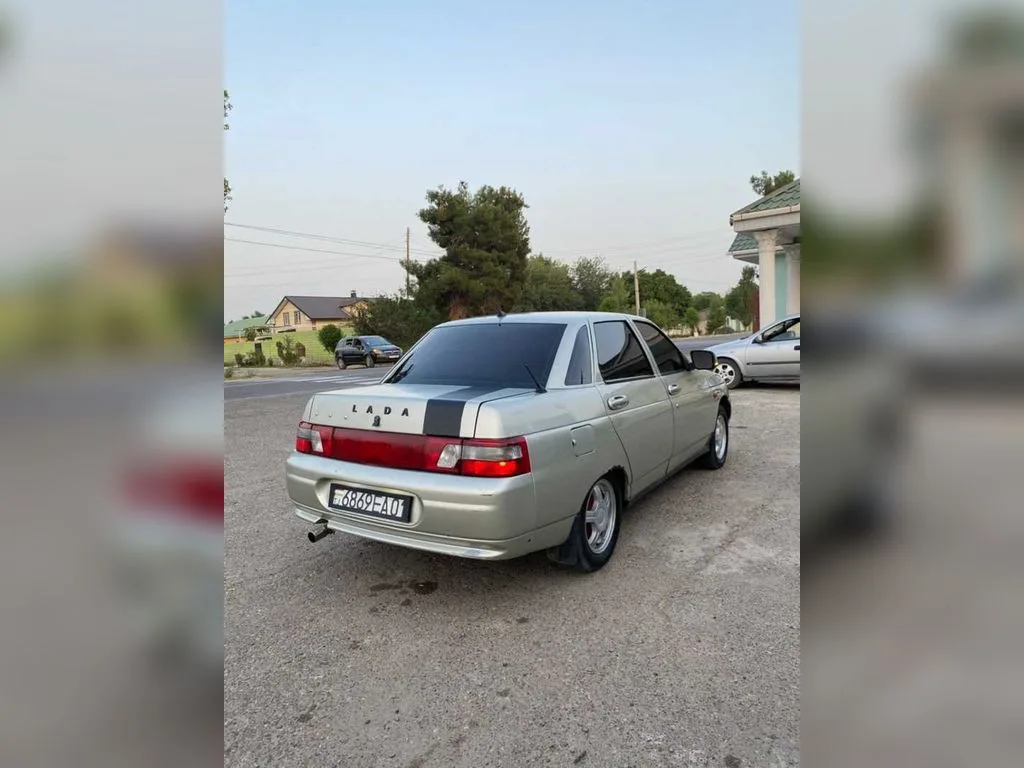 Lada 2110