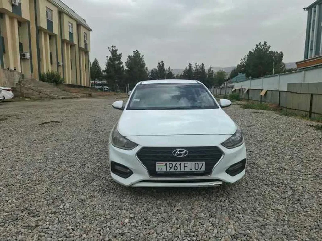 Hyundai Solaris