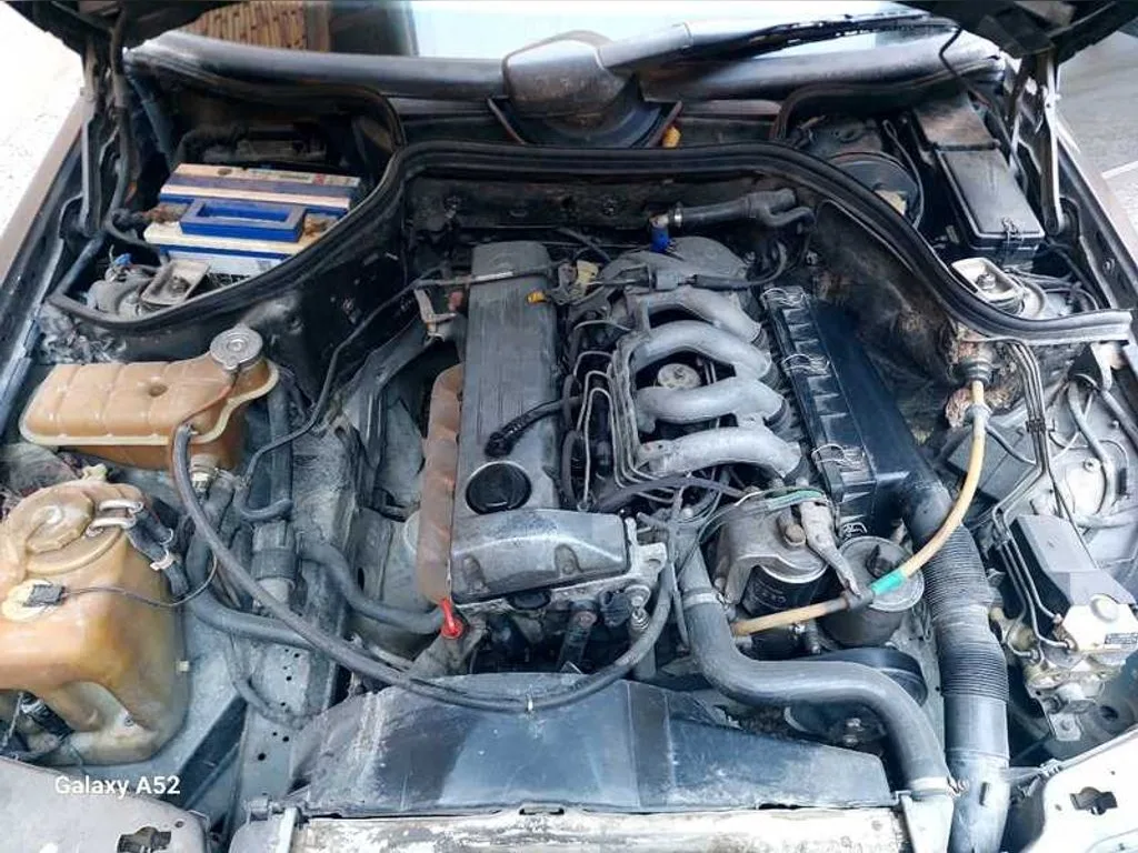 Mercedes-Benz W124