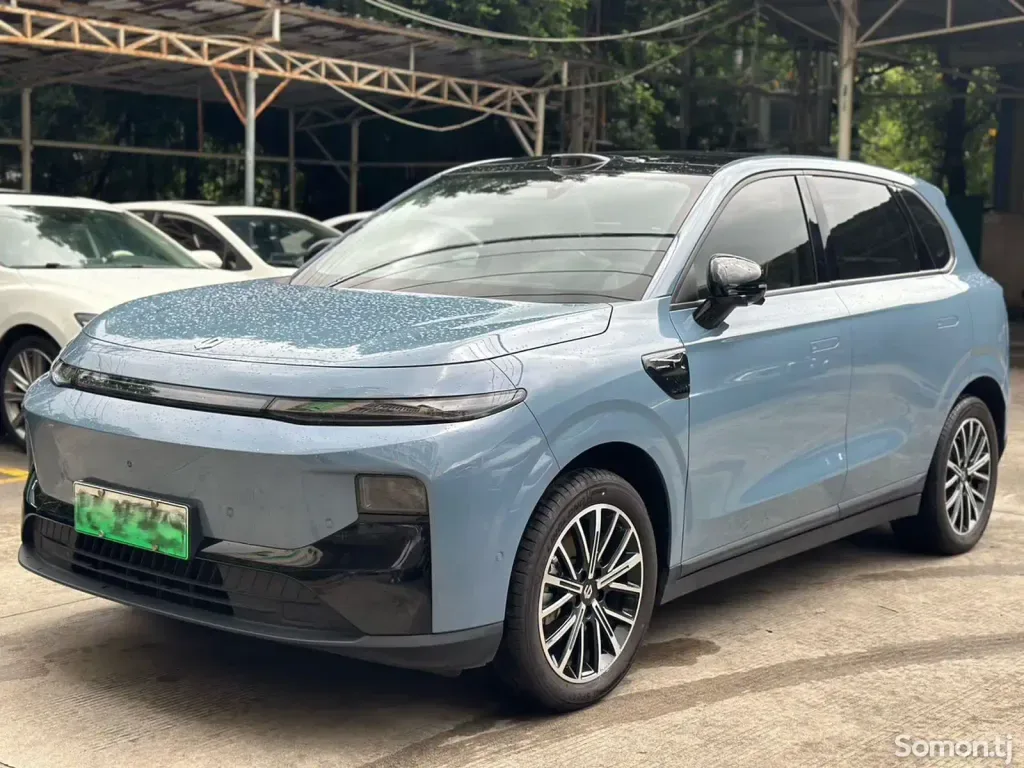 Leapmotor B10