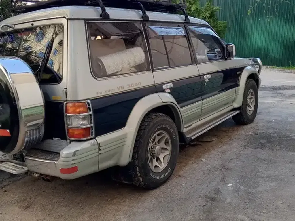 Mitsubishi Pajero