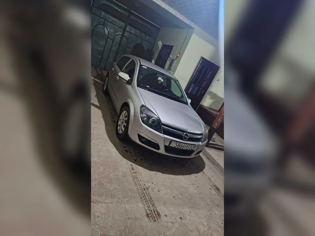Opel Astra H
