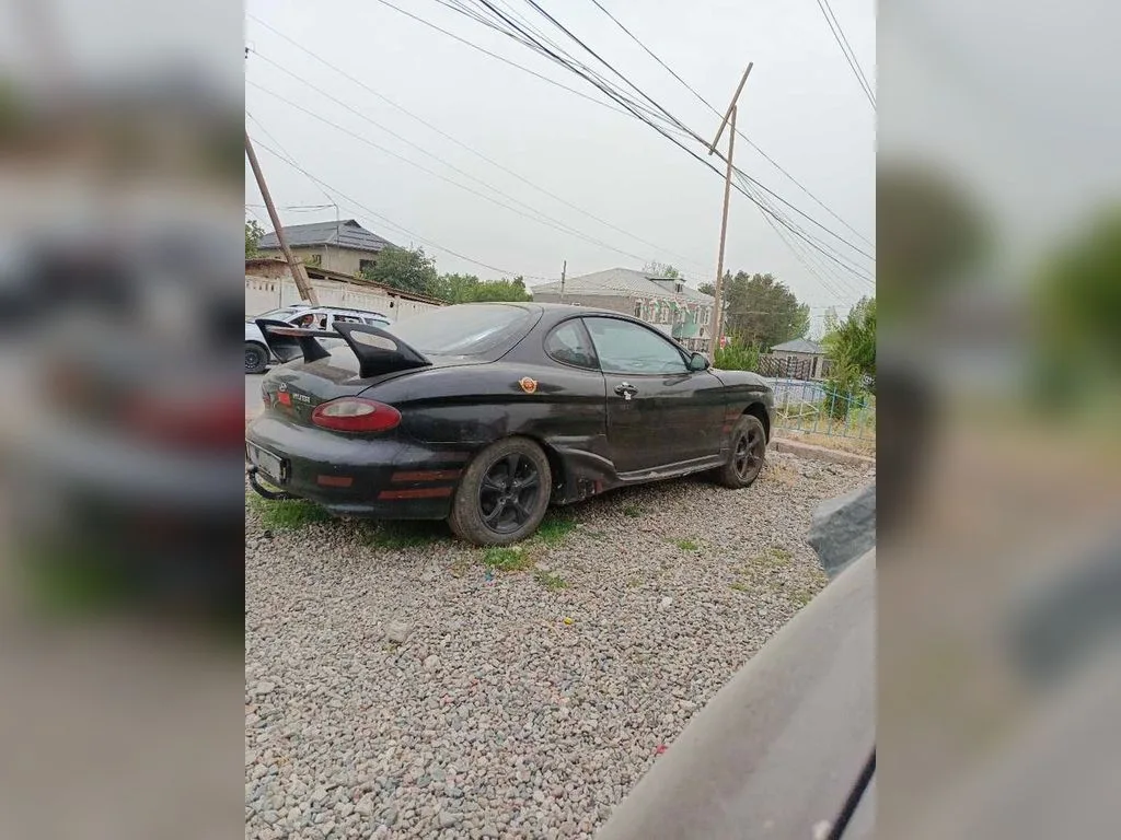 Hyundai Coupe