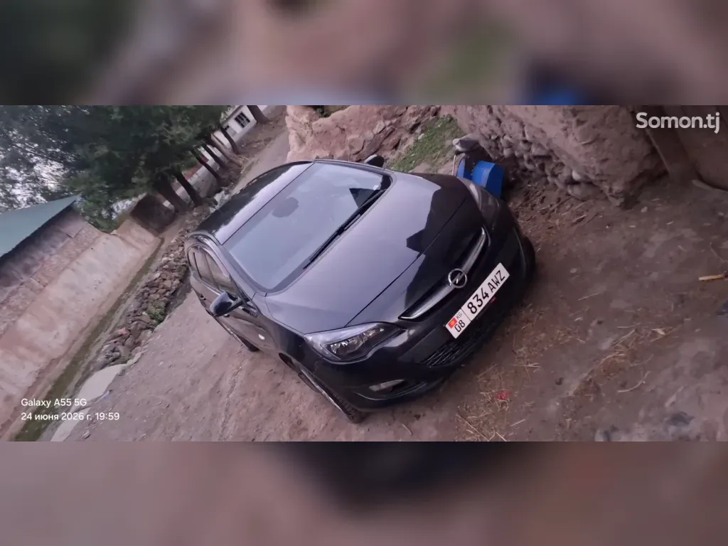 Opel Astra J