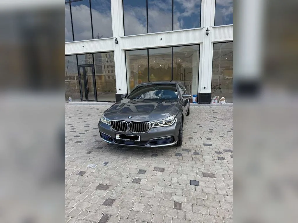 BMW 7 Series