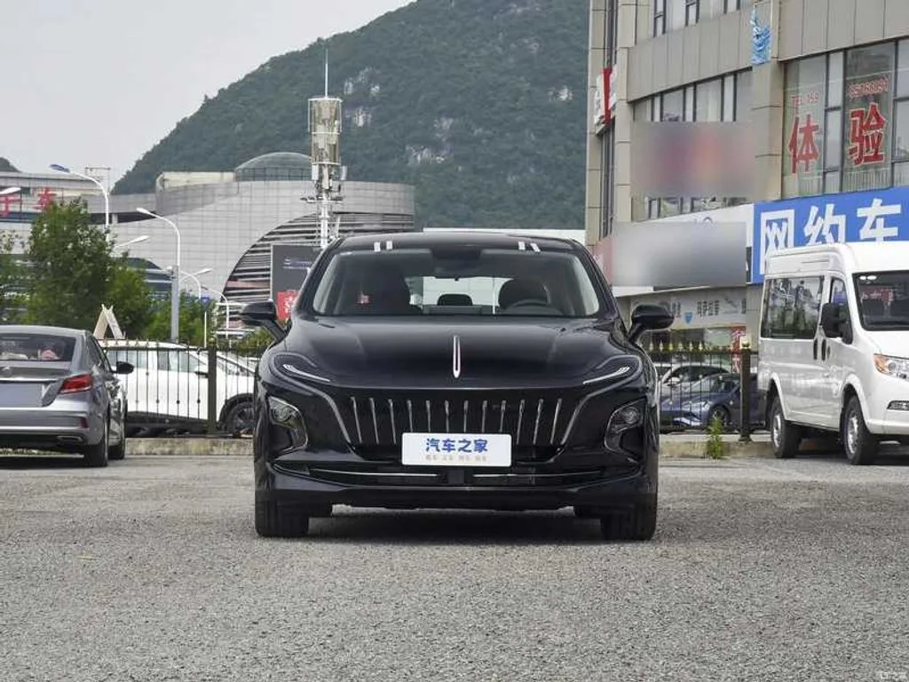 Hongqi E Qm5