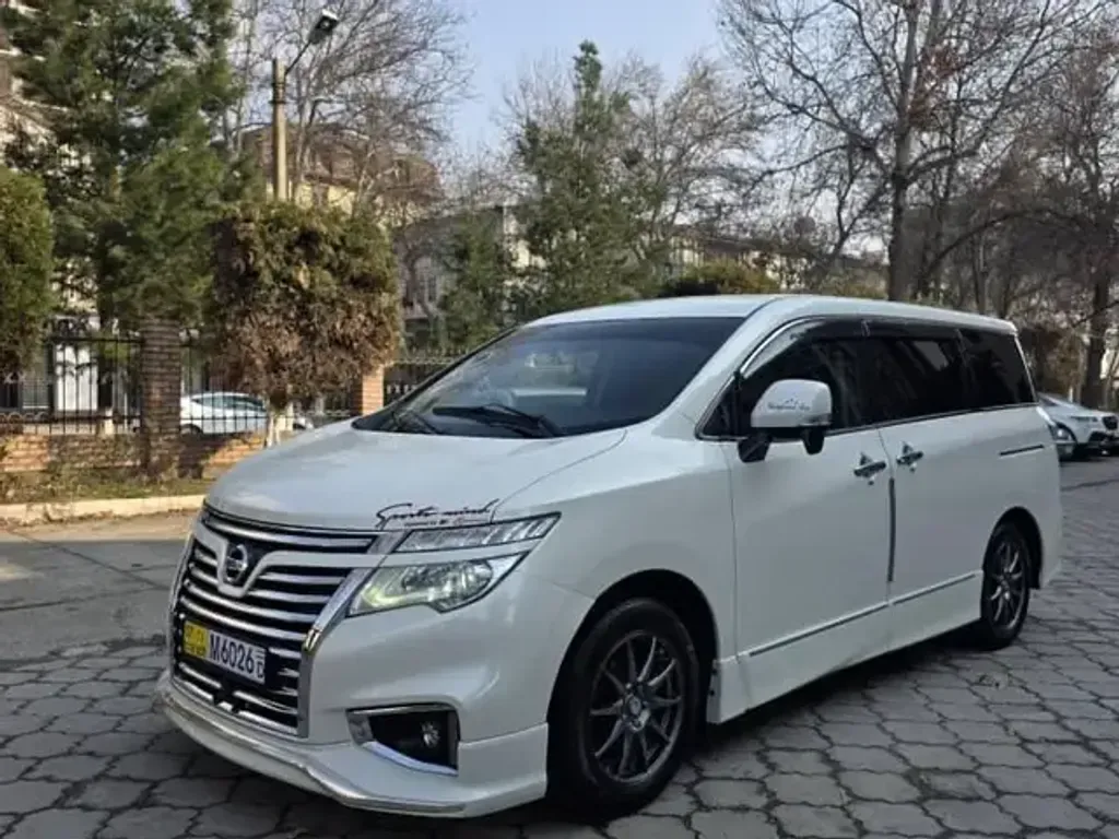 Nissan Elgrand