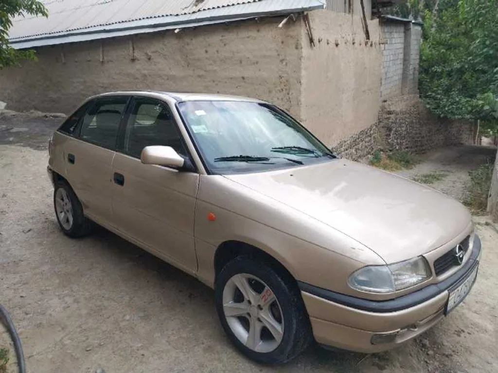 Opel Astra F