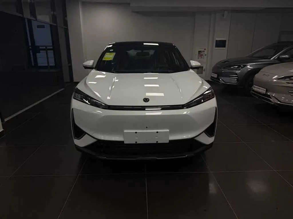Dongfeng L7