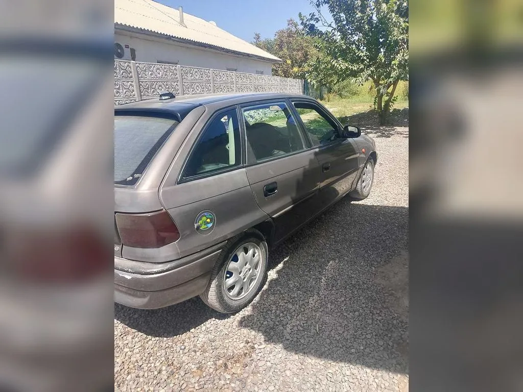 Opel Astra F