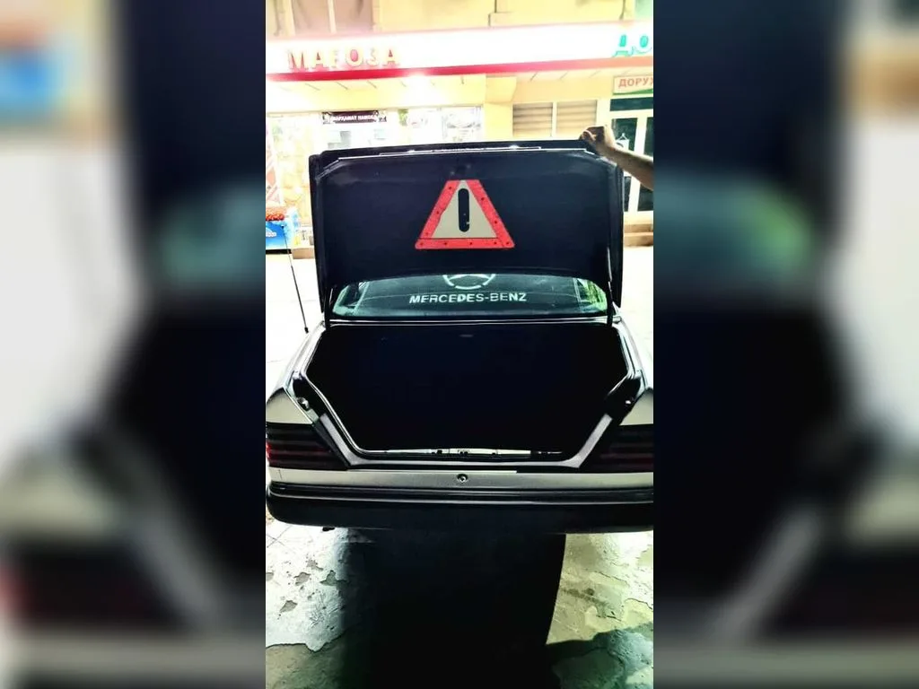 Mercedes-Benz W124