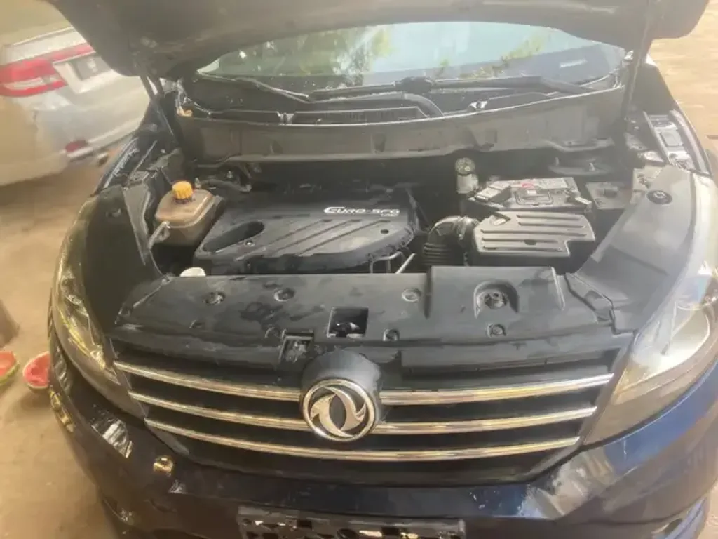 Dongfeng L7