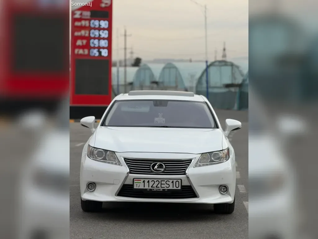 Lexus ES