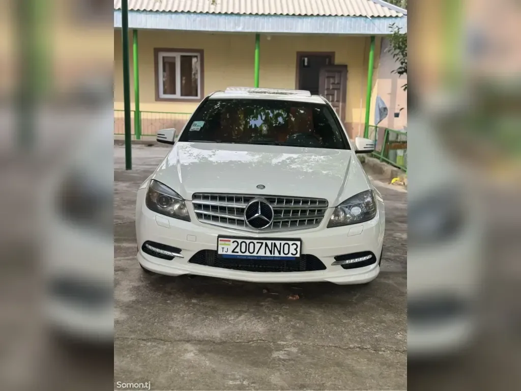 Mercedes-Benz C-Class