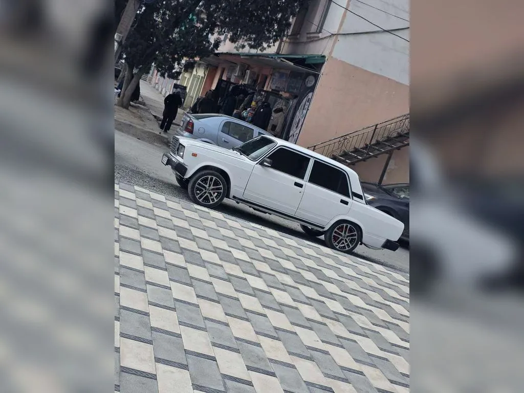 Lada 2107