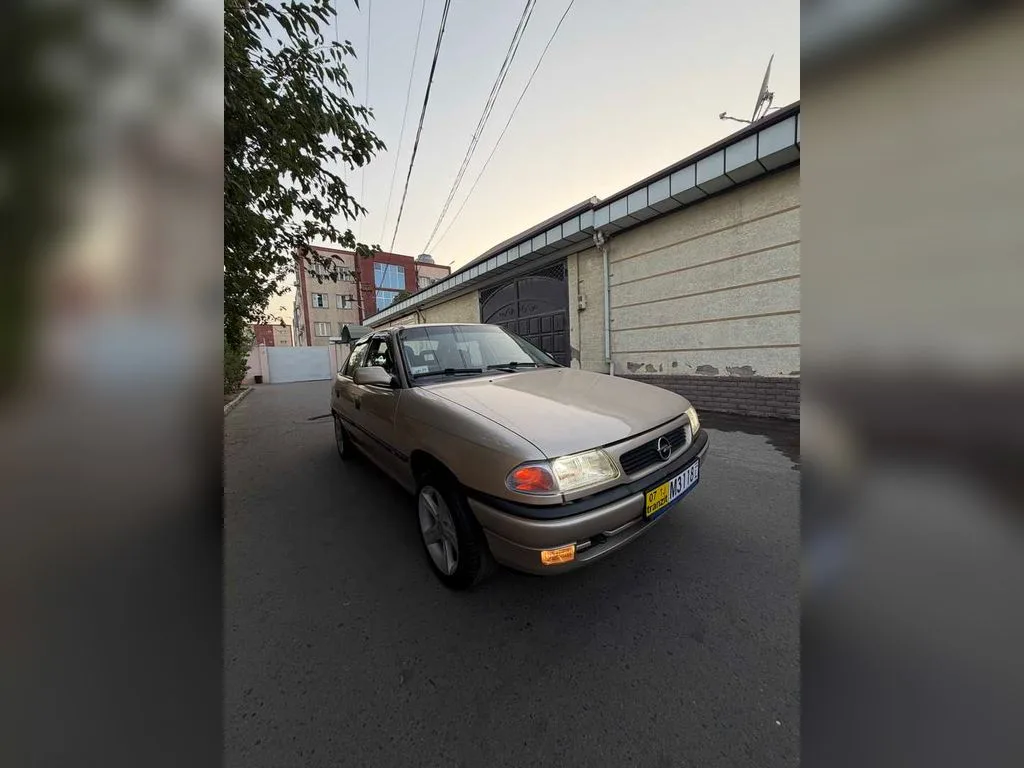 Opel Astra F