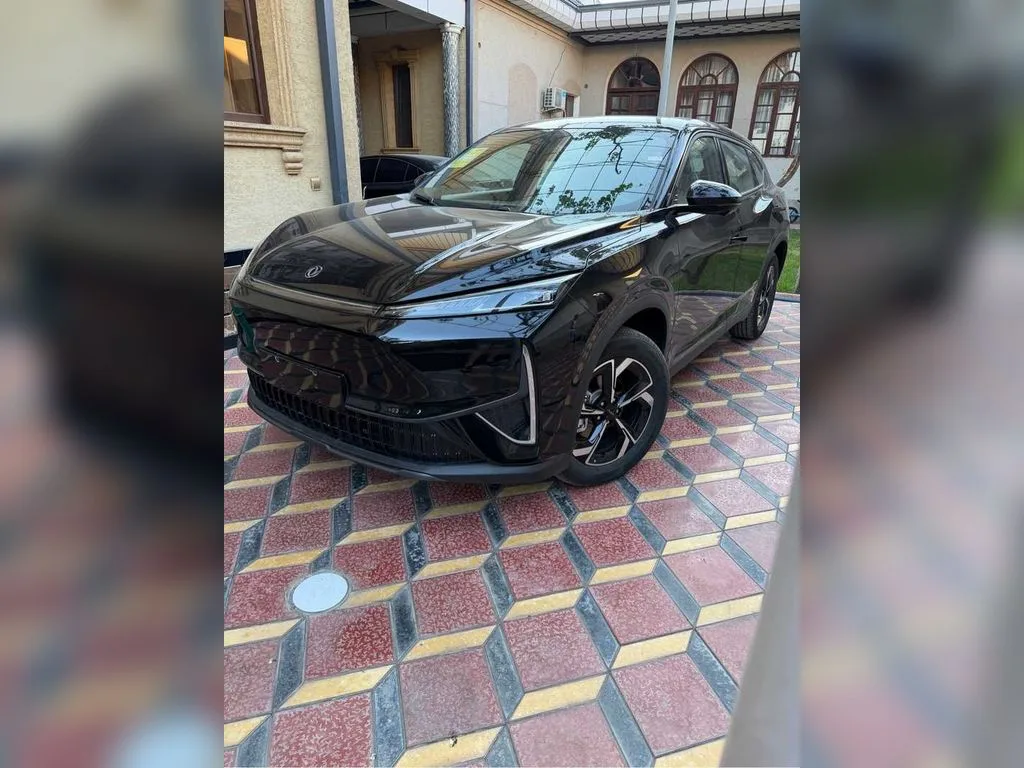 Dongfeng L7