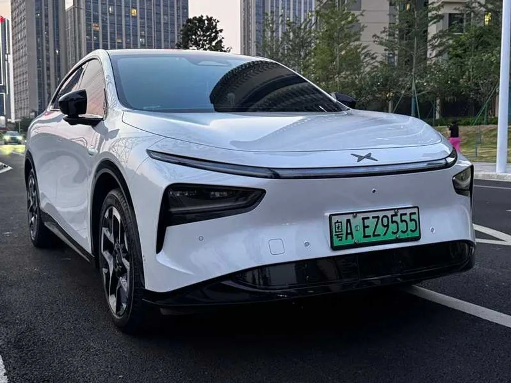 Xpeng G9