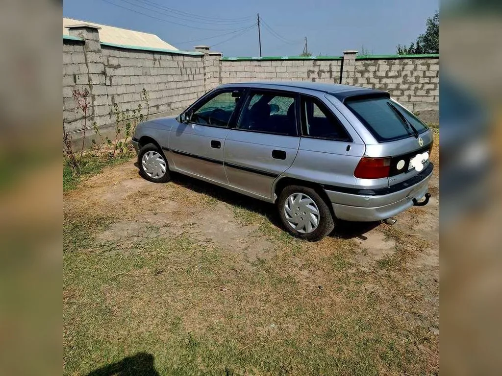 Opel Astra F