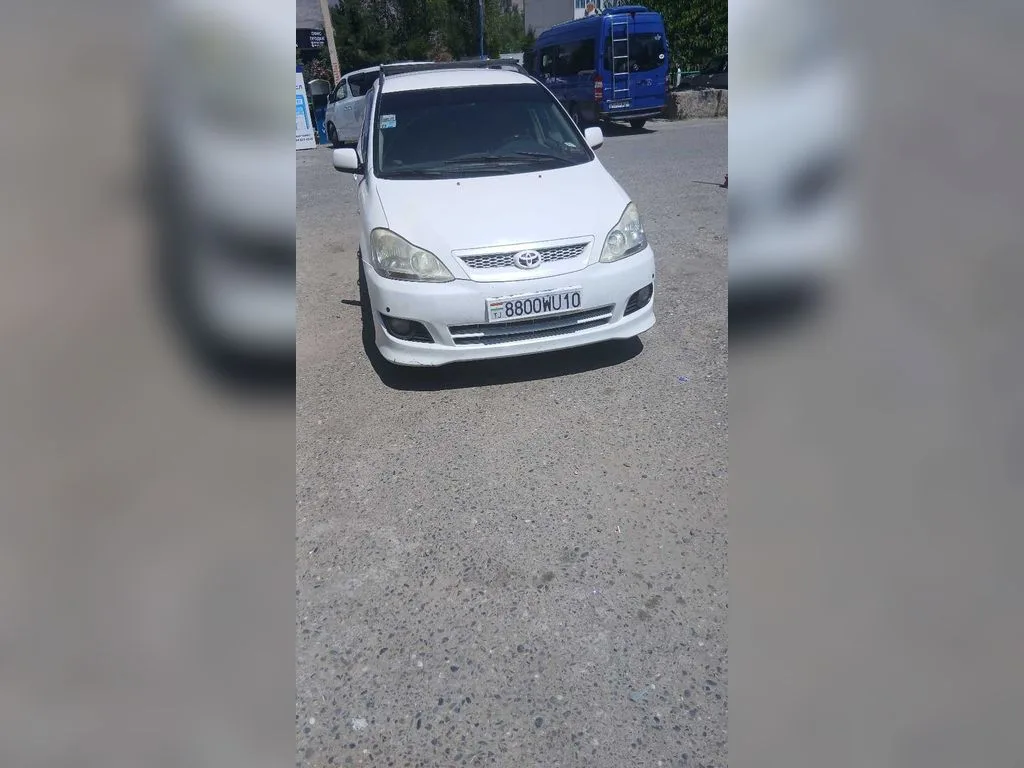 Toyota Ipsum