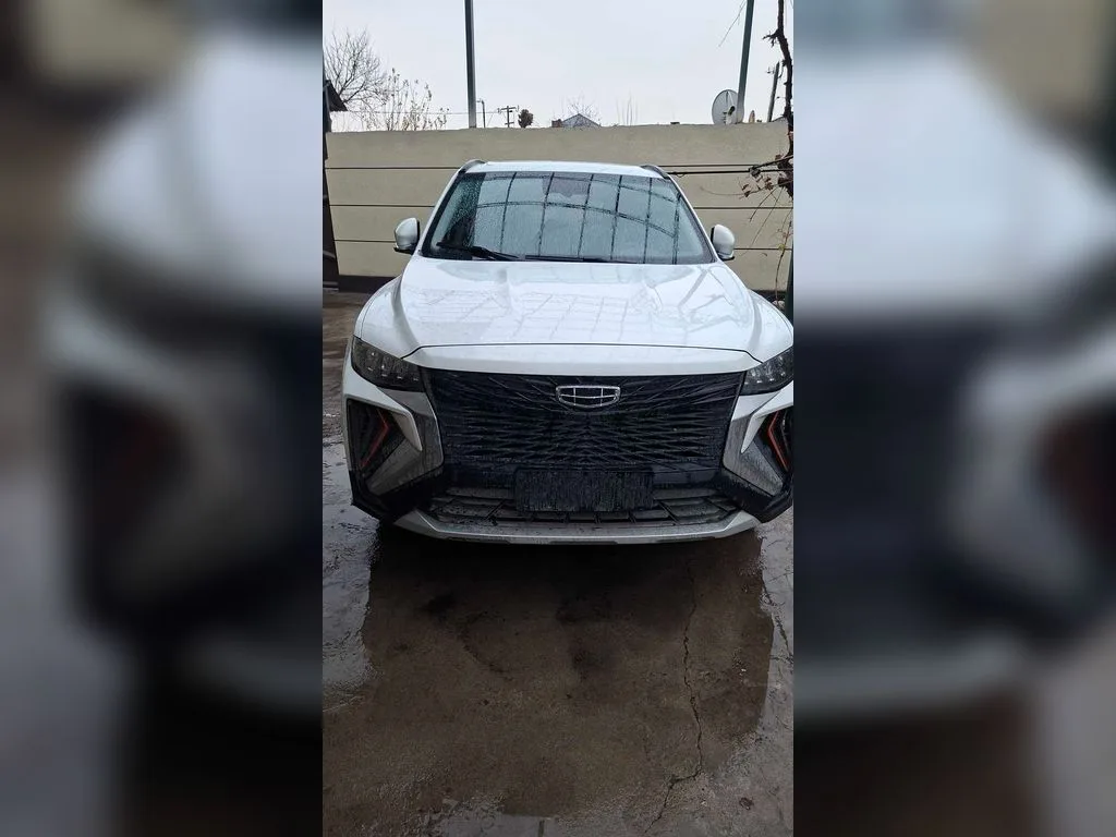 Geely Atlas